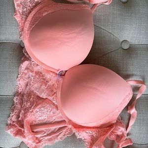 VICTORIA’S SECRET BRA AND PANTY SETS Size 38C & L